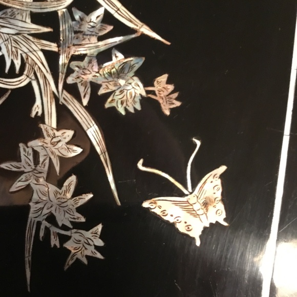 Vintage Asian Mother of Pearl Inlay Lacquered Serving Tray 15” x 10” x 2” - Picture 4 of 10